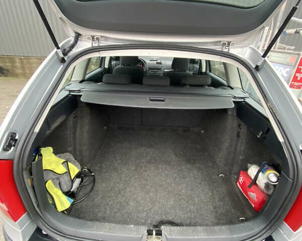 Сірий Шкода Октавія, об'ємом двигуна 1.6 л та пробігом 274 тис. км за 6800 $, фото 29 на Automoto.ua