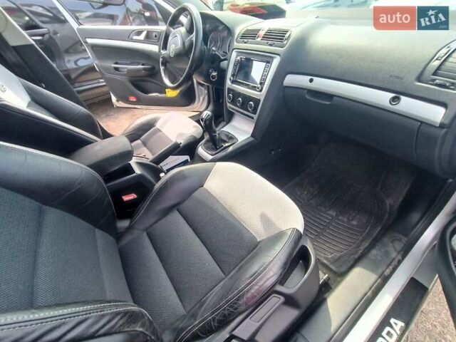 Серый Шкода Октавия, объемом двигателя 1.8 л и пробегом 276 тыс. км за 7100 $, фото 19 на Automoto.ua