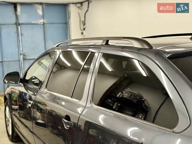 Серый Шкода Октавия, объемом двигателя 2 л и пробегом 217 тыс. км за 10750 $, фото 18 на Automoto.ua