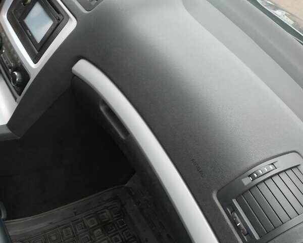 Серый Шкода Октавия, объемом двигателя 1.2 л и пробегом 239 тыс. км за 6000 $, фото 17 на Automoto.ua