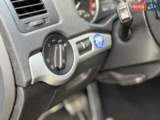 Серый Шкода Октавия, объемом двигателя 2 л и пробегом 230 тыс. км за 9499 $, фото 50 на Automoto.ua