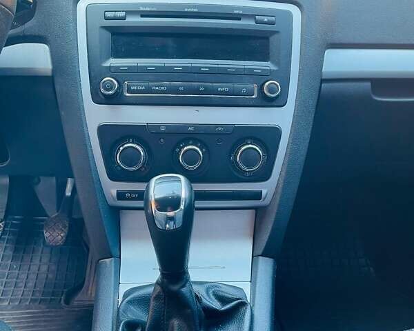Сірий Шкода Октавія, об'ємом двигуна 1.8 л та пробігом 218 тис. км за 8500 $, фото 13 на Automoto.ua