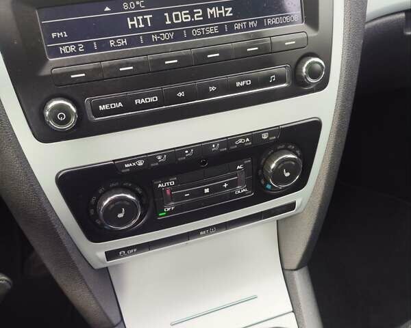 Сірий Шкода Октавія, об'ємом двигуна 1.4 л та пробігом 182 тис. км за 7600 $, фото 24 на Automoto.ua