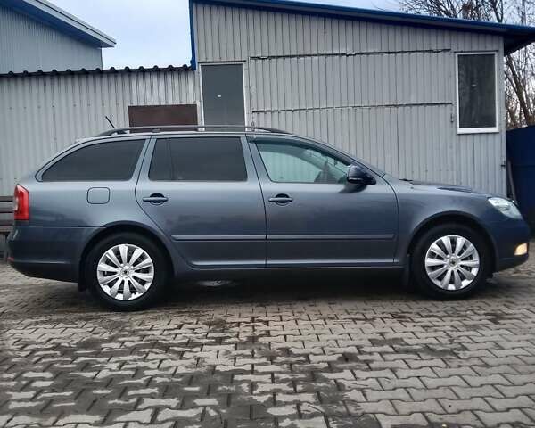 Сірий Шкода Октавія, об'ємом двигуна 1.6 л та пробігом 242 тис. км за 7750 $, фото 4 на Automoto.ua