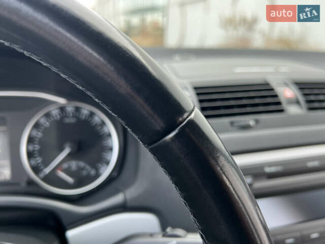 Серый Шкода Октавия, объемом двигателя 2 л и пробегом 211 тыс. км за 12950 $, фото 75 на Automoto.ua