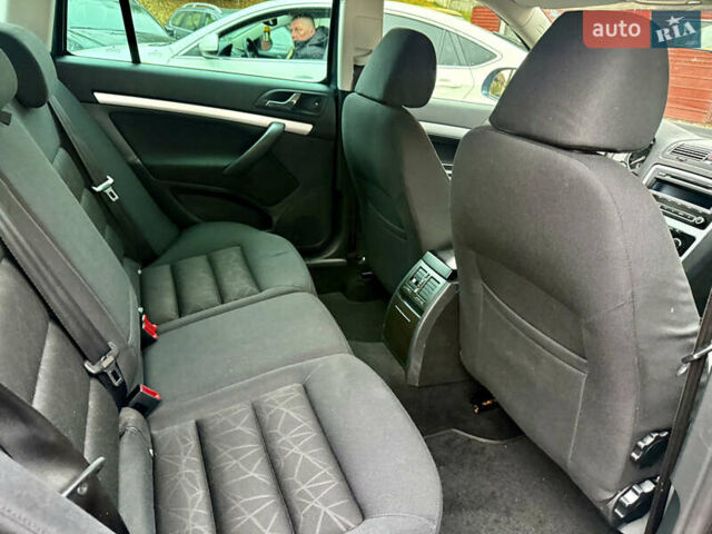 Серый Шкода Октавия, объемом двигателя 1.4 л и пробегом 181 тыс. км за 5999 $, фото 18 на Automoto.ua