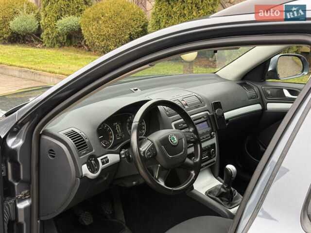 Серый Шкода Октавия, объемом двигателя 1.6 л и пробегом 248 тыс. км за 8500 $, фото 24 на Automoto.ua