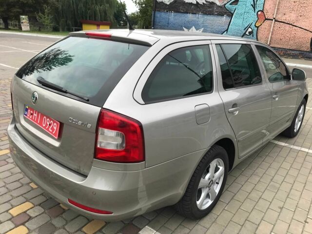 Серый Шкода Октавия, объемом двигателя 0 л и пробегом 187 тыс. км за 7850 $, фото 10 на Automoto.ua