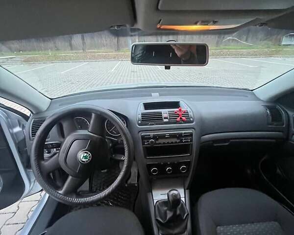 Сірий Шкода Октавія, об'ємом двигуна 1.6 л та пробігом 276 тис. км за 8300 $, фото 11 на Automoto.ua
