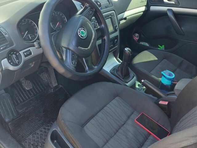 Серый Шкода Октавия, объемом двигателя 0 л и пробегом 113 тыс. км за 6100 $, фото 1 на Automoto.ua