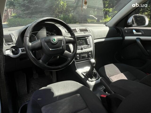 Серый Шкода Октавия, объемом двигателя 1.6 л и пробегом 344 тыс. км за 7490 $, фото 18 на Automoto.ua