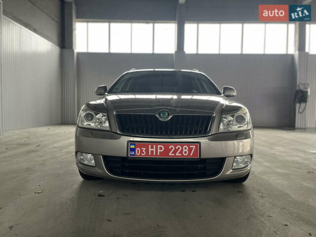 Сірий Шкода Октавія, об'ємом двигуна 1.6 л та пробігом 208 тис. км за 9150 $, фото 6 на Automoto.ua