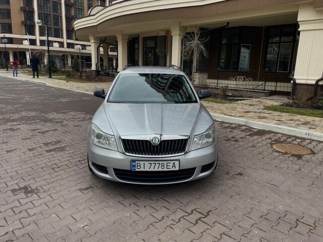 Серый Шкода Октавия, объемом двигателя 1.6 л и пробегом 215 тыс. км за 7700 $, фото 5 на Automoto.ua