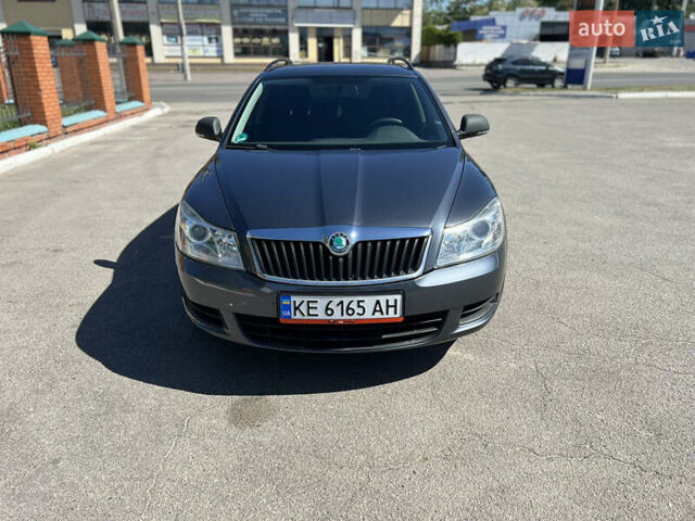 Серый Шкода Октавия, объемом двигателя 1.39 л и пробегом 158 тыс. км за 8200 $, фото 1 на Automoto.ua