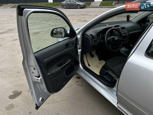 Серый Шкода Октавия, объемом двигателя 1.6 л и пробегом 331 тыс. км за 6650 $, фото 29 на Automoto.ua