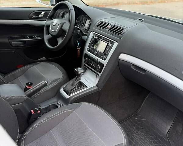 Серый Шкода Октавия, объемом двигателя 1.97 л и пробегом 226 тыс. км за 10300 $, фото 30 на Automoto.ua