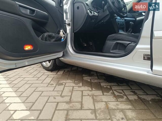 Серый Шкода Октавия, объемом двигателя 1.6 л и пробегом 278 тыс. км за 7500 $, фото 11 на Automoto.ua