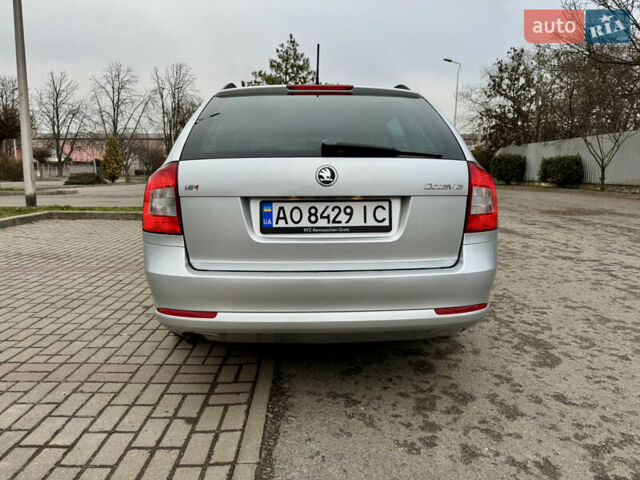 Сірий Шкода Октавія, об'ємом двигуна 1.6 л та пробігом 181 тис. км за 8799 $, фото 4 на Automoto.ua