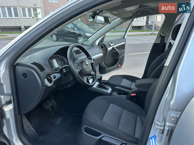 Серый Шкода Октавия, объемом двигателя 1.6 л и пробегом 230 тыс. км за 9199 $, фото 28 на Automoto.ua