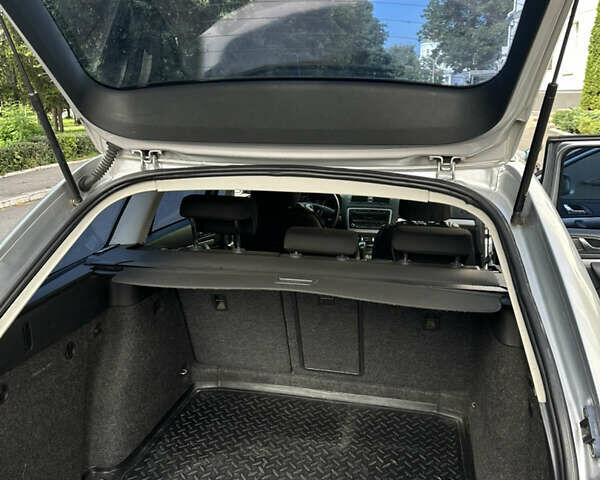 Серый Шкода Октавия, объемом двигателя 1.6 л и пробегом 282 тыс. км за 8200 $, фото 7 на Automoto.ua