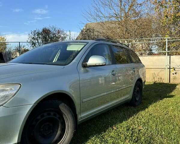 Серый Шкода Октавия, объемом двигателя 1.6 л и пробегом 311 тыс. км за 6400 $, фото 1 на Automoto.ua