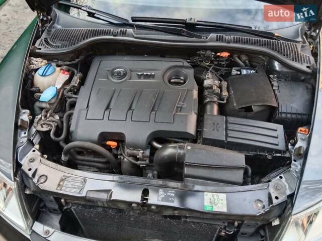 Сірий Шкода Октавія, об'ємом двигуна 1.6 л та пробігом 242 тис. км за 7750 $, фото 28 на Automoto.ua