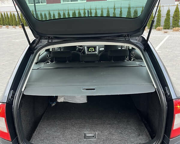 Сірий Шкода Октавія, об'ємом двигуна 1.8 л та пробігом 232 тис. км за 7200 $, фото 13 на Automoto.ua