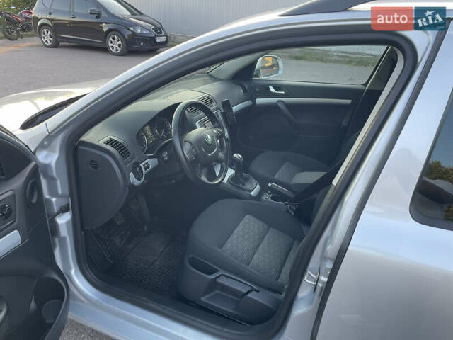 Сірий Шкода Октавія, об'ємом двигуна 1.6 л та пробігом 236 тис. км за 8800 $, фото 9 на Automoto.ua