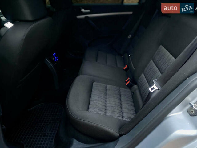 Серый Шкода Октавия, объемом двигателя 1.6 л и пробегом 230 тыс. км за 8300 $, фото 42 на Automoto.ua