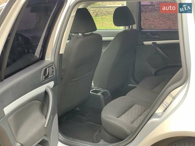 Сірий Шкода Октавія, об'ємом двигуна 1.6 л та пробігом 288 тис. км за 8500 $, фото 7 на Automoto.ua