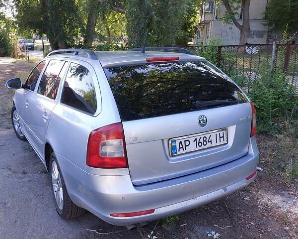 Серый Шкода Октавия, объемом двигателя 1.8 л и пробегом 118 тыс. км за 7200 $, фото 2 на Automoto.ua