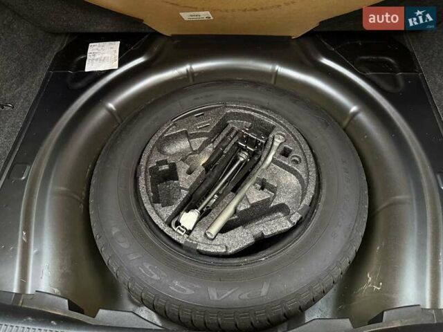 Серый Шкода Октавия, объемом двигателя 1.6 л и пробегом 280 тыс. км за 8000 $, фото 11 на Automoto.ua