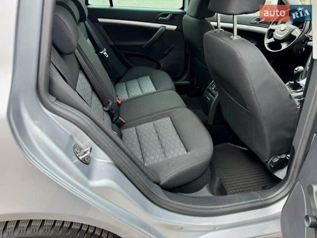 Сірий Шкода Октавія, об'ємом двигуна 1.6 л та пробігом 181 тис. км за 8799 $, фото 21 на Automoto.ua