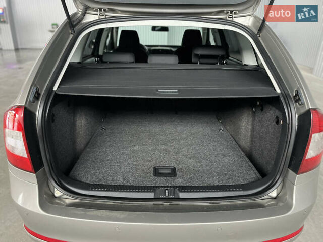 Сірий Шкода Октавія, об'ємом двигуна 1.6 л та пробігом 208 тис. км за 9150 $, фото 38 на Automoto.ua