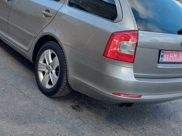 Серый Шкода Октавия, объемом двигателя 1.8 л и пробегом 240 тыс. км за 8550 $, фото 6 на Automoto.ua