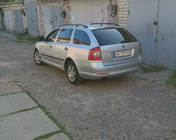 Серый Шкода Октавия, объемом двигателя 1.39 л и пробегом 191 тыс. км за 7400 $, фото 5 на Automoto.ua