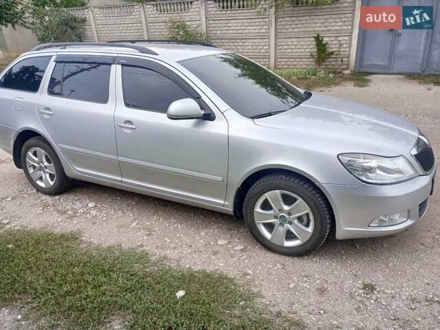 Серый Шкода Октавия, объемом двигателя 1.6 л и пробегом 269 тыс. км за 8600 $, фото 2 на Automoto.ua