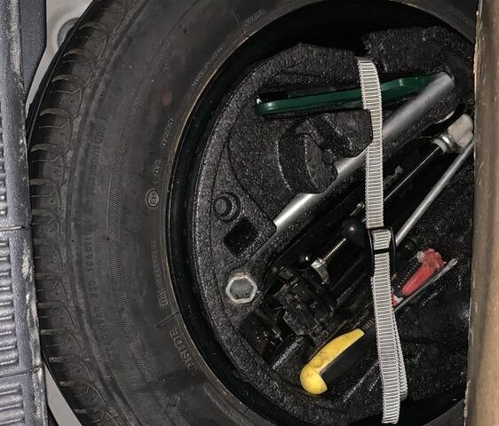 Сірий Шкода Октавія, об'ємом двигуна 1.6 л та пробігом 287 тис. км за 8300 $, фото 9 на Automoto.ua