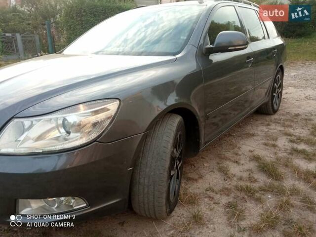 Серый Шкода Октавия, объемом двигателя 1.6 л и пробегом 297 тыс. км за 8000 $, фото 4 на Automoto.ua