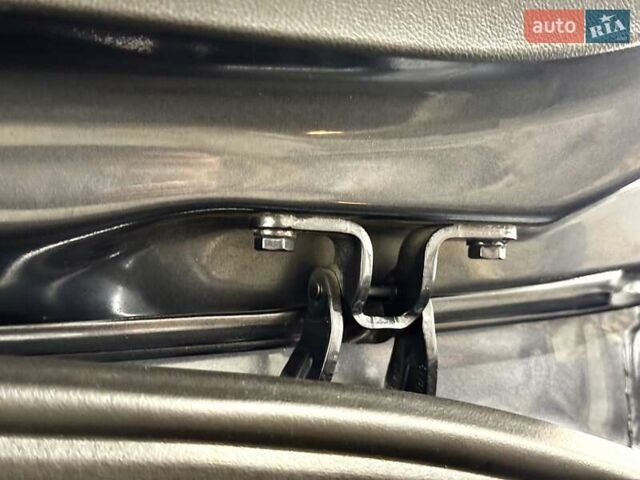 Серый Шкода Октавия, объемом двигателя 2 л и пробегом 217 тыс. км за 10750 $, фото 57 на Automoto.ua