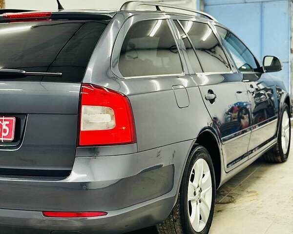 Серый Шкода Октавия, объемом двигателя 2 л и пробегом 217 тыс. км за 10750 $, фото 11 на Automoto.ua