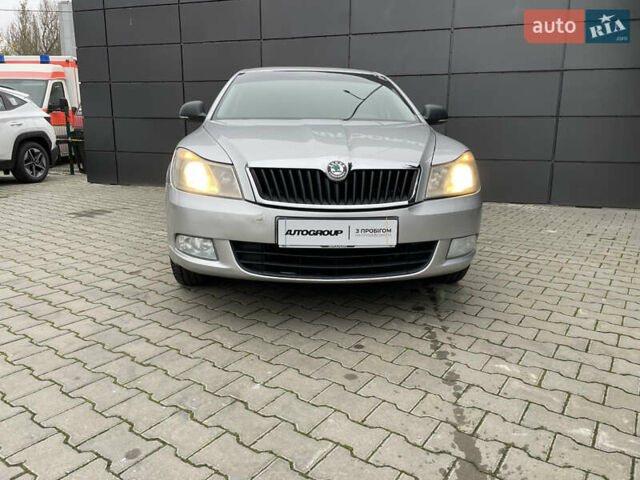 Сірий Шкода Октавія, об'ємом двигуна 1.8 л та пробігом 250 тис. км за 6999 $, фото 4 на Automoto.ua