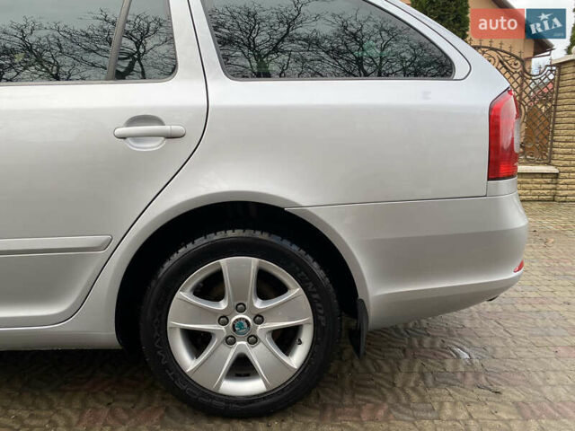 Сірий Шкода Октавія, об'ємом двигуна 1.97 л та пробігом 245 тис. км за 8999 $, фото 12 на Automoto.ua