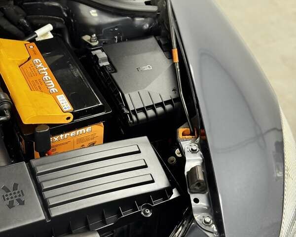 Серый Шкода Октавия, объемом двигателя 2 л и пробегом 217 тыс. км за 10750 $, фото 52 на Automoto.ua