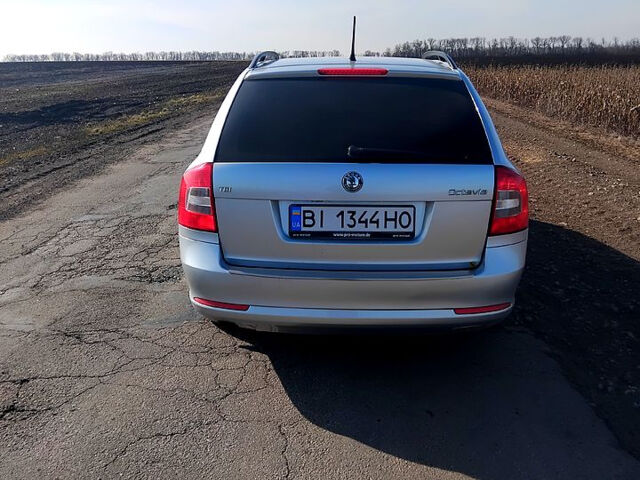 Сірий Шкода Октавія, об'ємом двигуна 1.6 л та пробігом 320 тис. км за 8200 $, фото 2 на Automoto.ua