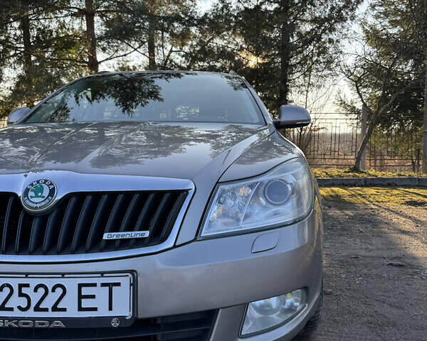 Сірий Шкода Октавія, об'ємом двигуна 2 л та пробігом 276 тис. км за 8899 $, фото 25 на Automoto.ua