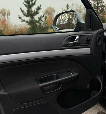 Сірий Шкода Октавія, об'ємом двигуна 1.8 л та пробігом 232 тис. км за 7300 $, фото 16 на Automoto.ua