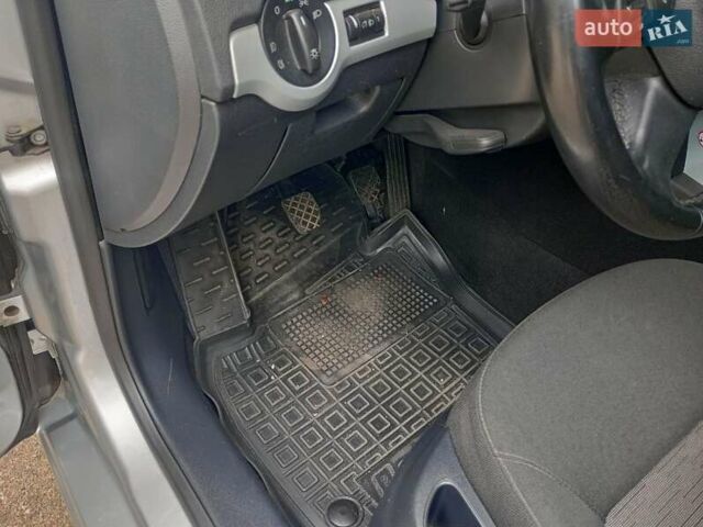 Серый Шкода Октавия, объемом двигателя 1.6 л и пробегом 269 тыс. км за 8600 $, фото 16 на Automoto.ua