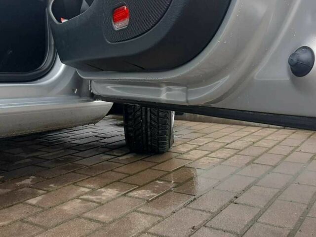 Серый Шкода Октавия, объемом двигателя 1.6 л и пробегом 235 тыс. км за 7400 $, фото 8 на Automoto.ua