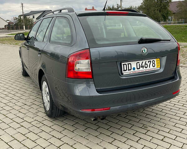 Сірий Шкода Октавія, об'ємом двигуна 1.39 л та пробігом 175 тис. км за 7900 $, фото 12 на Automoto.ua